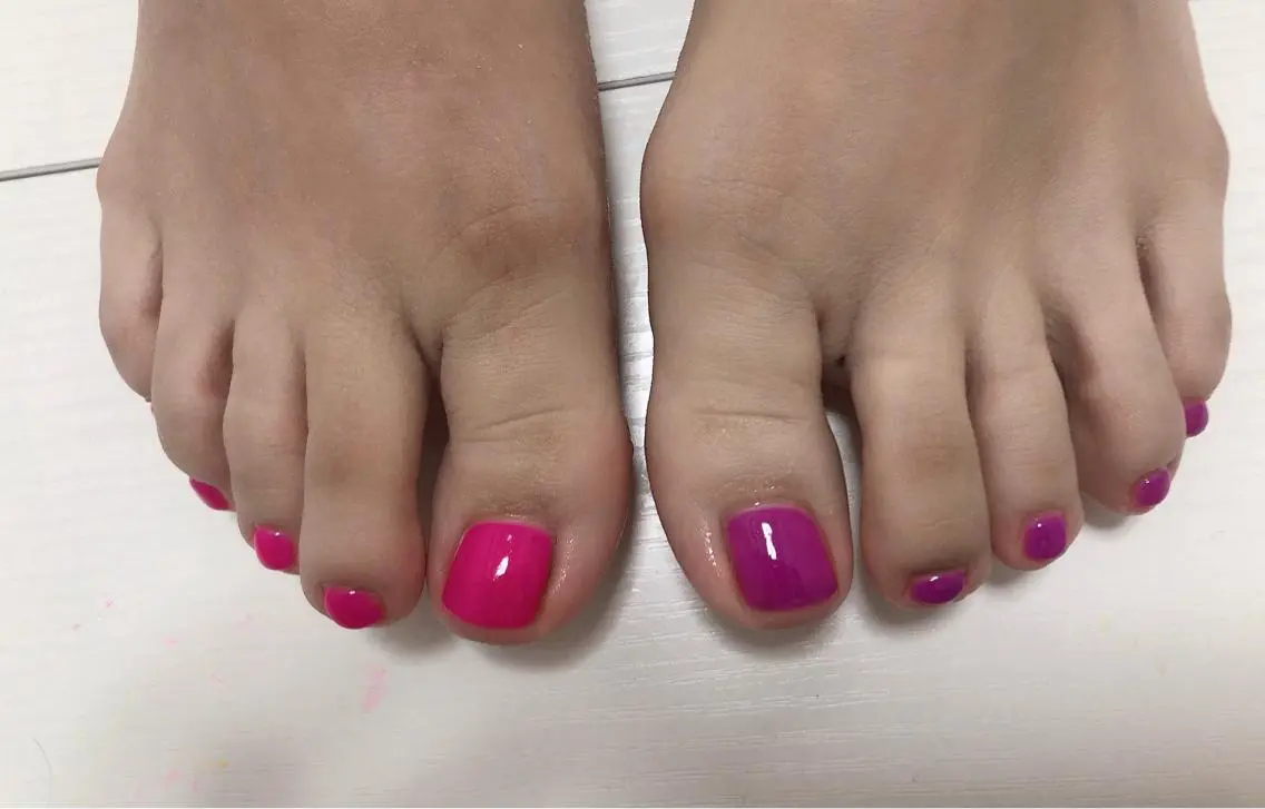 ネイル フットネイル mogunail &blowのネイルデザイン