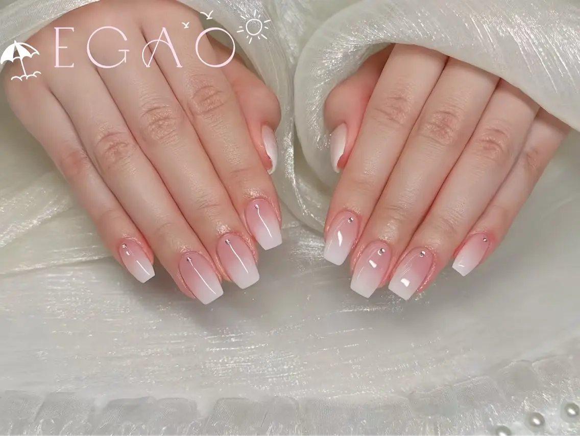 ネイル アートネイル フットネイル フレンチネイル ジェルネイル グラデーション ハンドネイル EGAO NAIL 錦糸町店のネイルデザイン