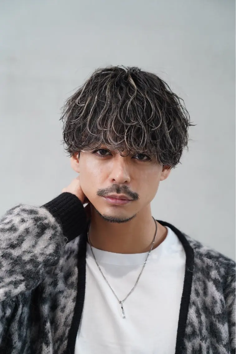 カラー fifth 髙橋 結羽のヘアスタイル