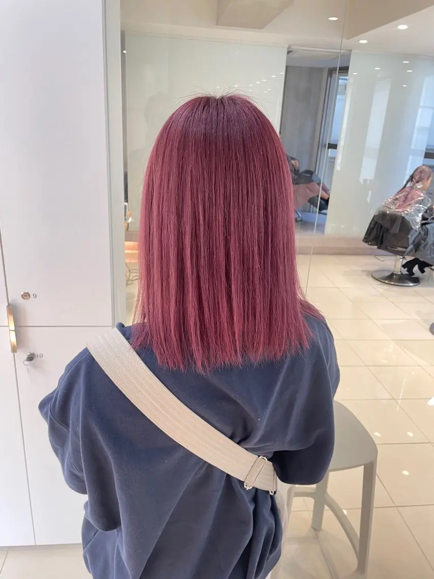 セミロング カラー ヘアアレンジ ピンクカラー ヘアカラー トリートメント ヘッドスパ 艶カラー✨縮毛矯正✨ 翁長孝輔のヘアスタイル