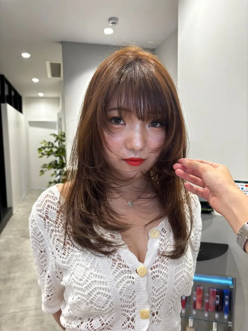 ロング カラー 顔まわりレイヤー 顔周りカット レイヤーカット カット ヘアカラー トリートメント 透明感、艶カラー💖 momokaのヘアスタイル