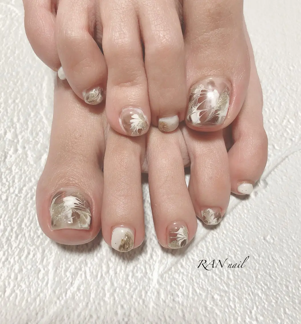 ネイル ジェルネイル キラキラネイル ミラーネイル ニュアンスネイル バレンタイン RAN nailのネイルデザイン