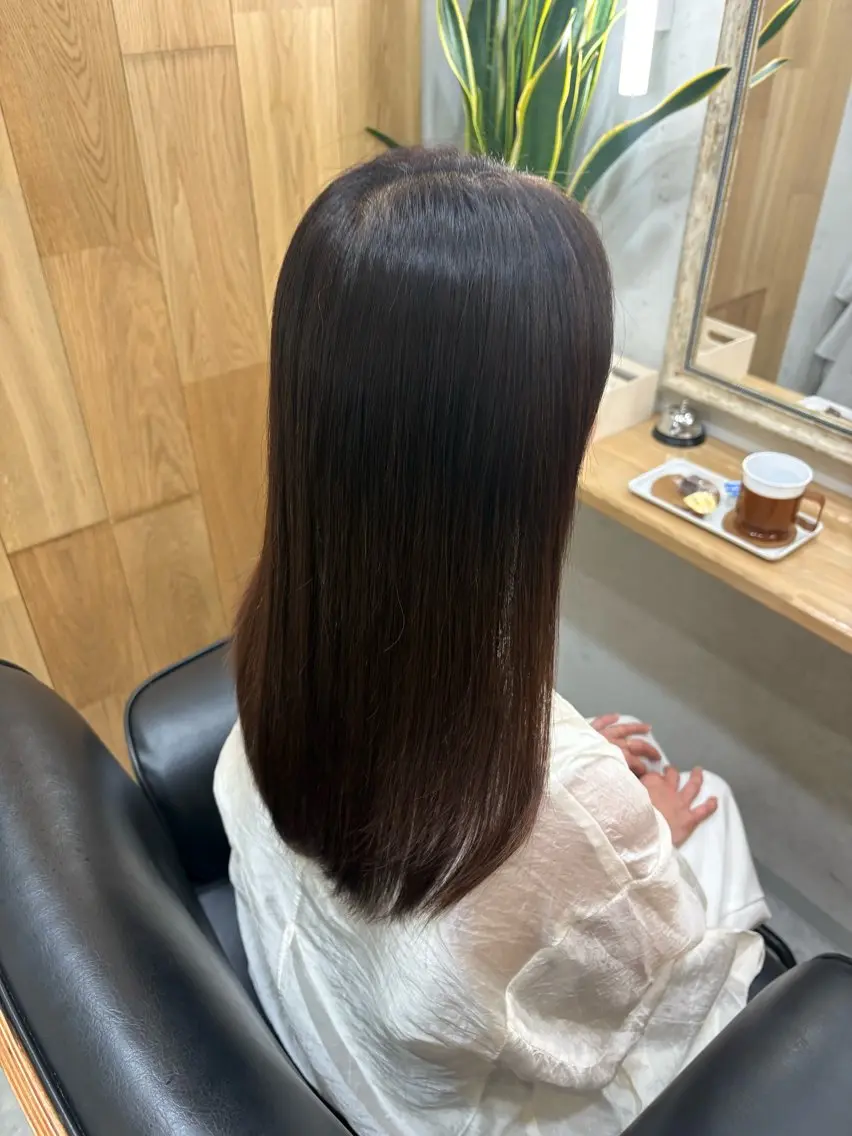 セミロング カット 縮毛矯正 白鳥 正孝のヘアスタイル