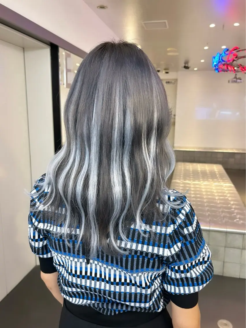 ショート ボブ エクステ 外国人風カラー 卒業式のヘアスタイル レイヤーカット カット ヘアカラー エクステ MiRI💜地毛級 エクステ✖似合わせ技のヘアスタイル