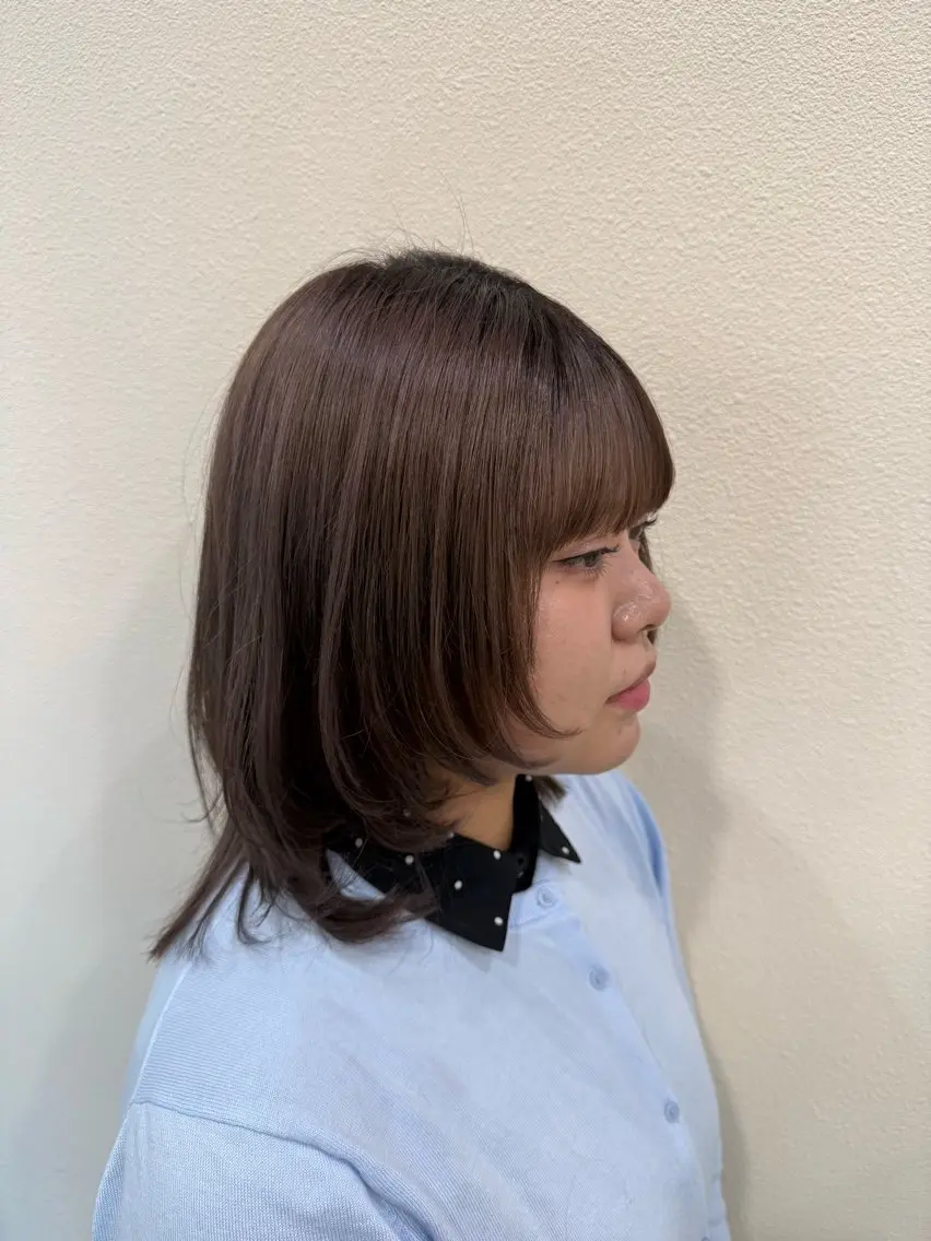ミディアム くびれヘア レイヤーカット 鮫島 唯那のヘアスタイル