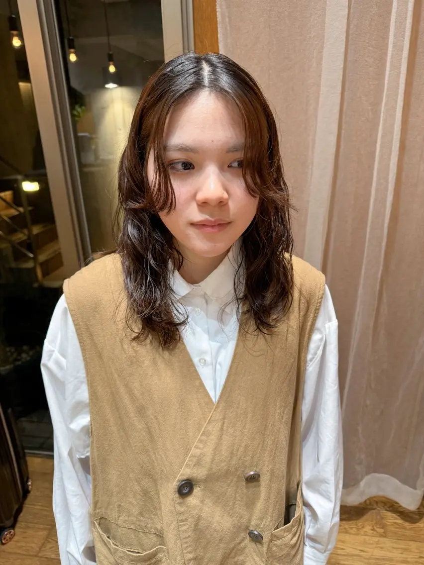 ミディアム パーマ ミディアムパーマ カット パーマ 大橋 芽衣のヘアスタイル