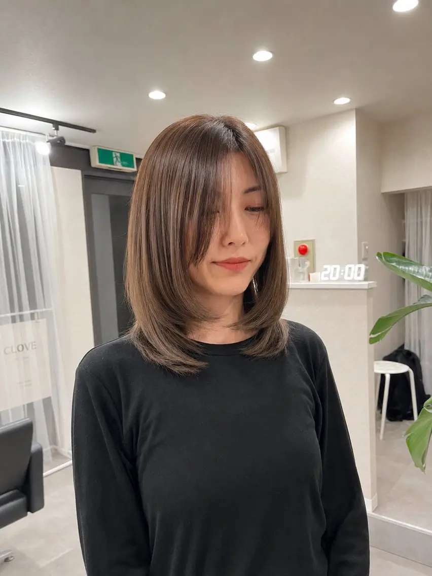 セミロング カラー 下石怜子/レイヤー/ 透明感カラーのヘアスタイル