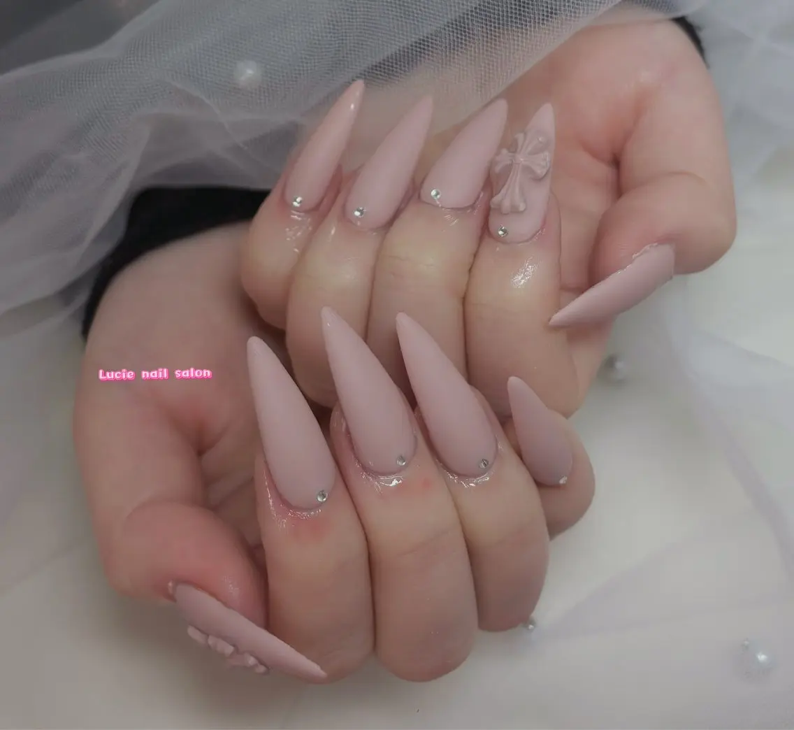 🎀長さ出しチップ10本＋ワンカラーストーン10個orパーツ2個付き🎀の写真