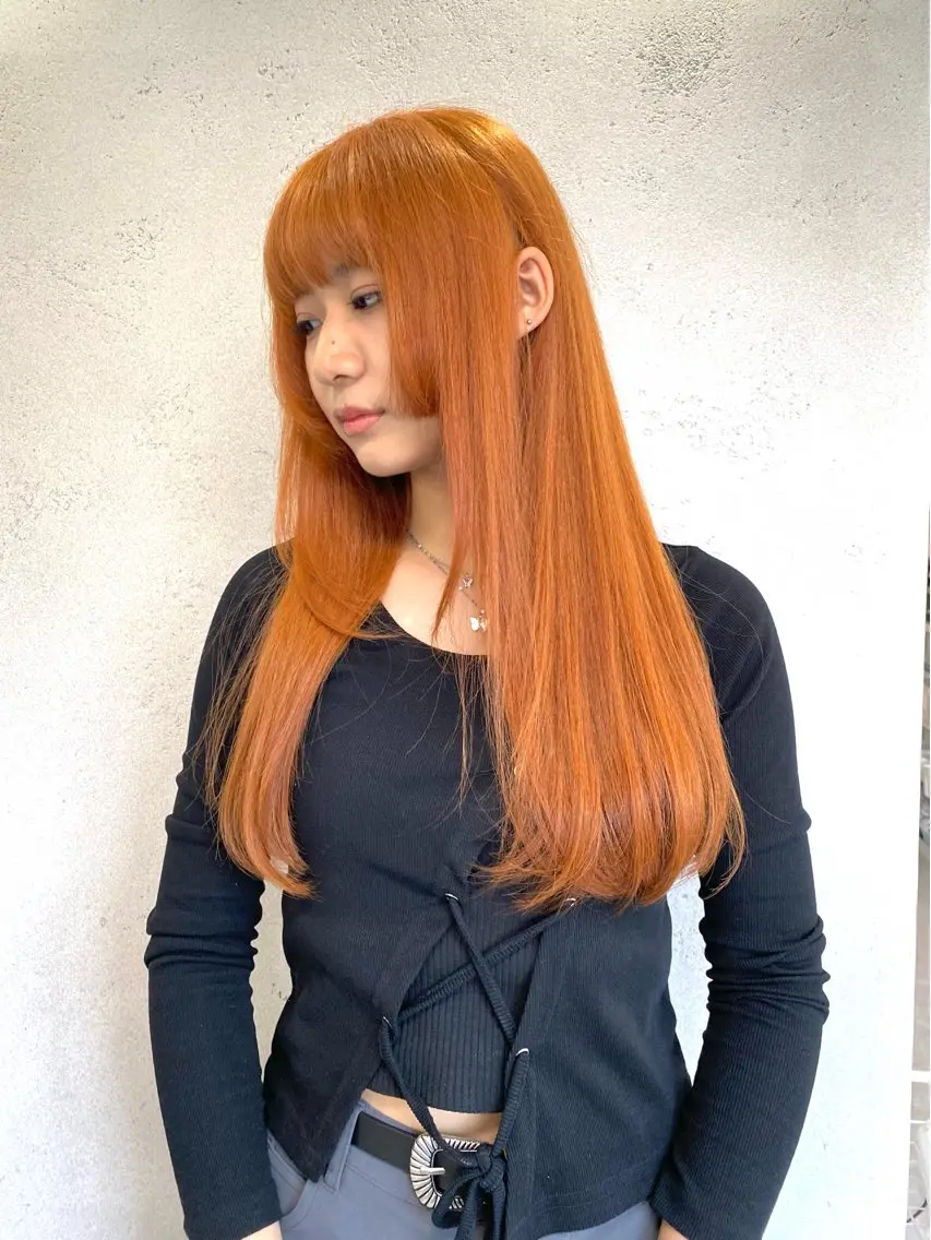 ロング カラー バレイヤージュ ミストバング ベージュカラー ブリーチ ケアブリーチ カット ヘアカラー トリートメント 脱!黒髪 ダブルカラー【上野】のヘアスタイル