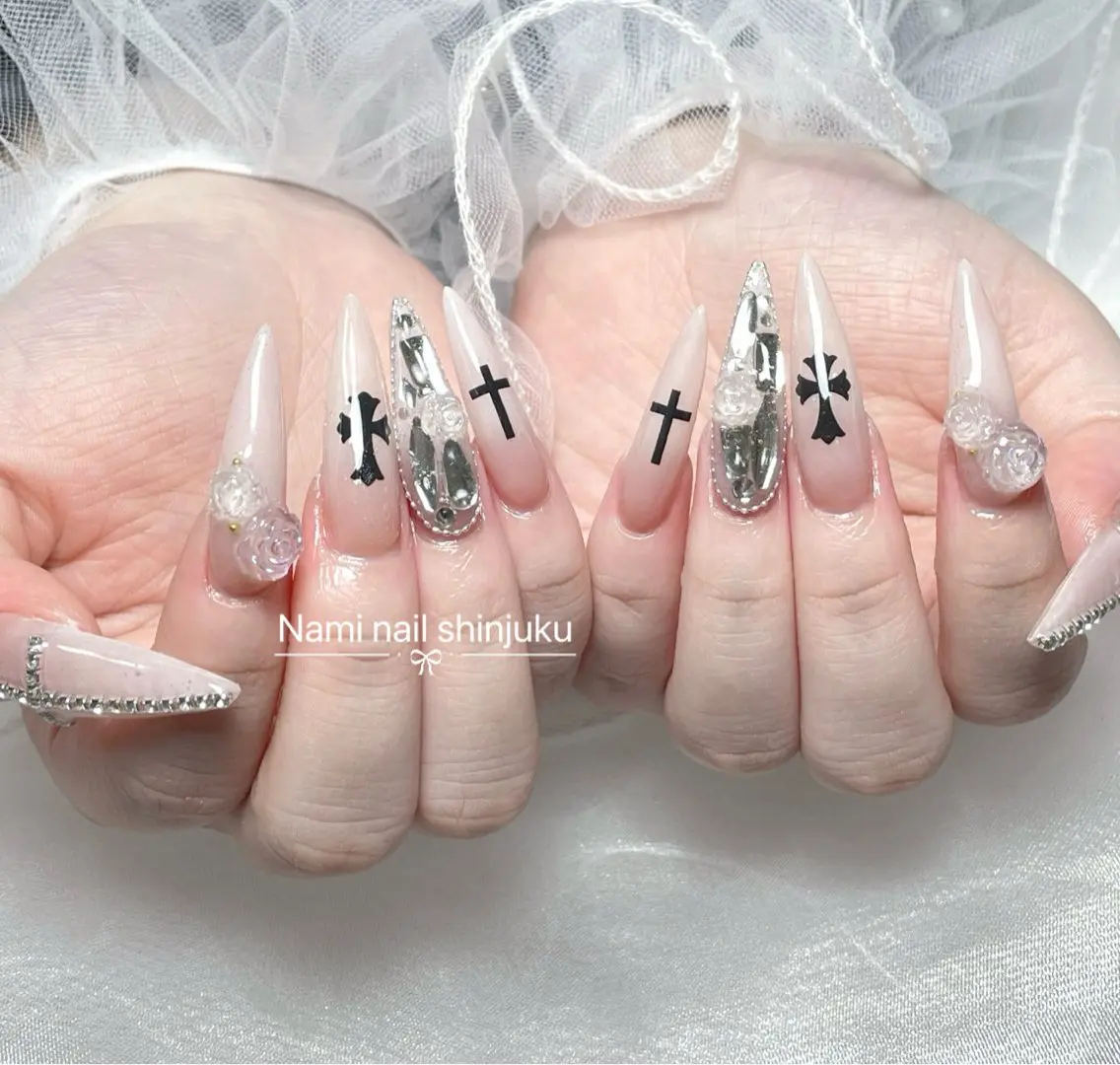 ネイル 長さ出し ガーリー 韓国ネイル ロングネイル 持ち込み ハンドネイル Nami nail salonのネイルデザイン