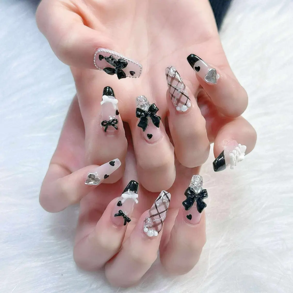 ネイル Hin Hana Nailのネイルデザイン