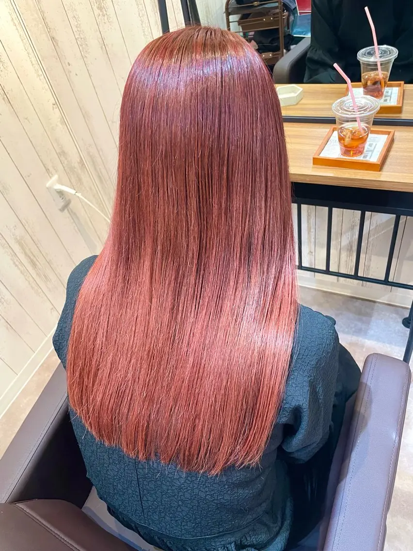 ロング ヘアカラー ブリーチ特化🎖️ピ ンクカラー高橋さやかのヘアスタイル