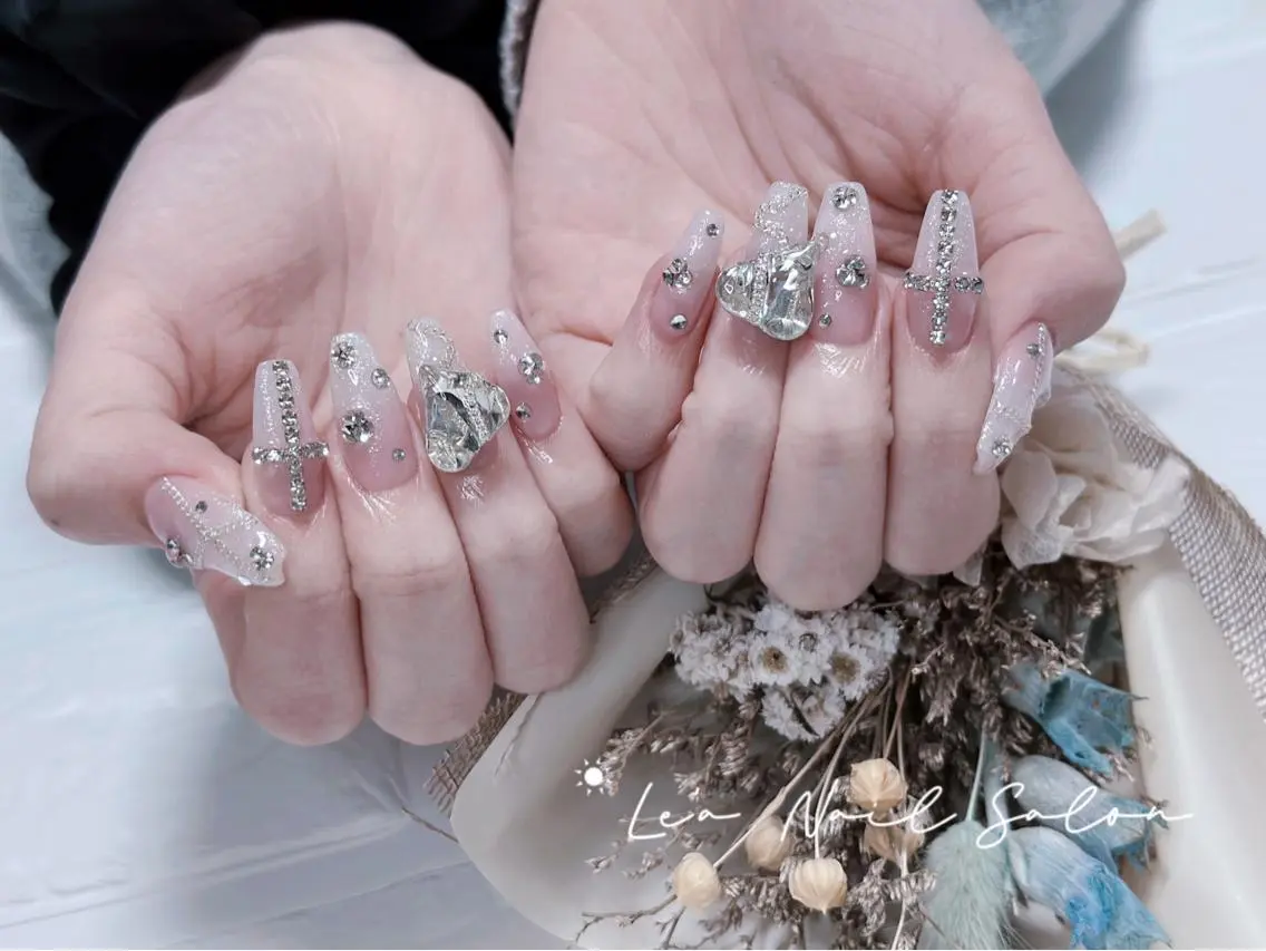 ショート カラー ネイル Le’a NailSalonのネイルデザイン