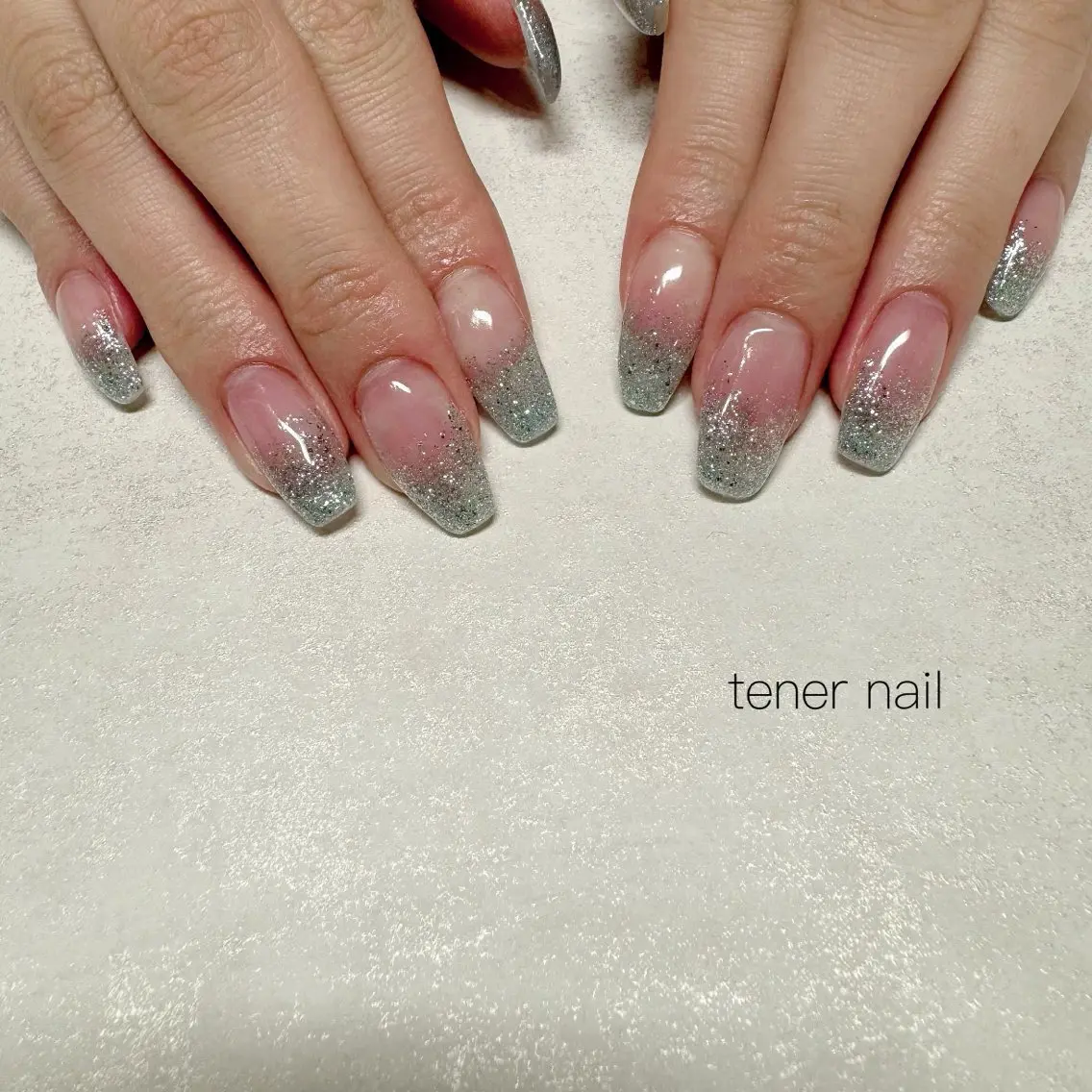 ネイル グラデーション ラメ(グリッター) ラメグラデーション ハンドネイル テネルネイル tener nailのネイルデザイン