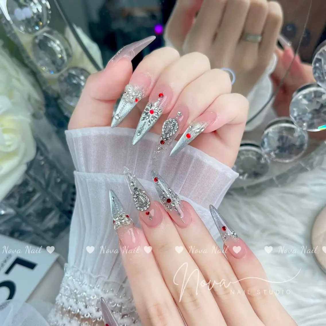 ネイル ハンドネイル ハンドケア Kitty Nail Novaのネイルデザイン