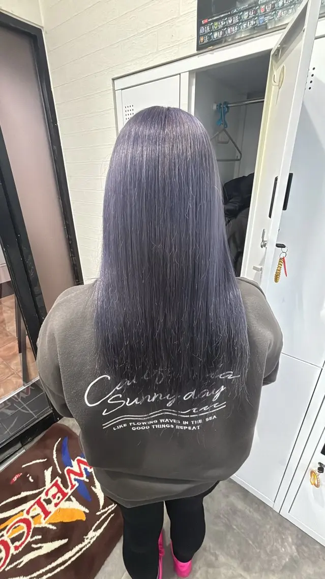 カラー ブリーチ 🌺U-topia 🌺井出萌菜🌺のヘアスタイル
