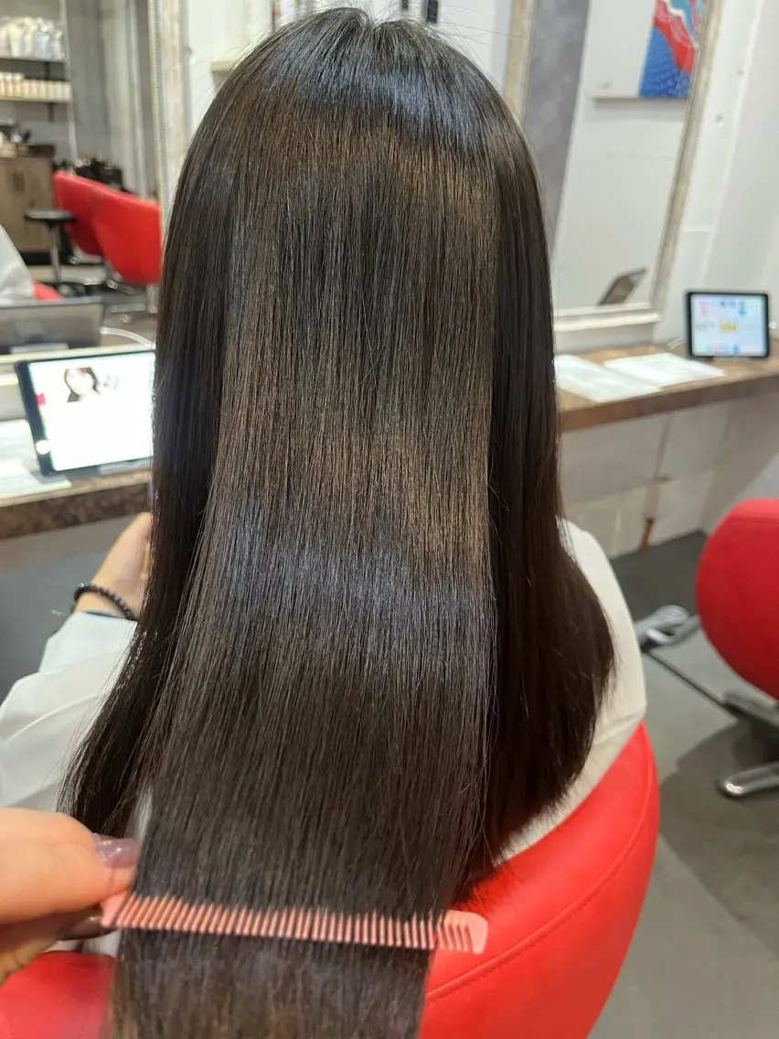 セミロング カット 縮毛矯正 駅チカ【ali'i】 アリイ花崎友美☘のヘアスタイル