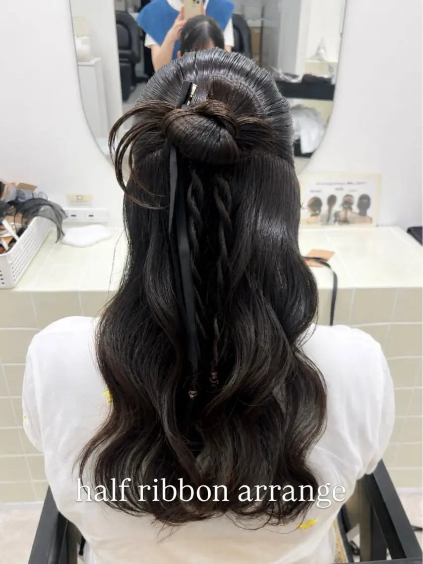 ロング 対馬 粘音のヘアスタイル