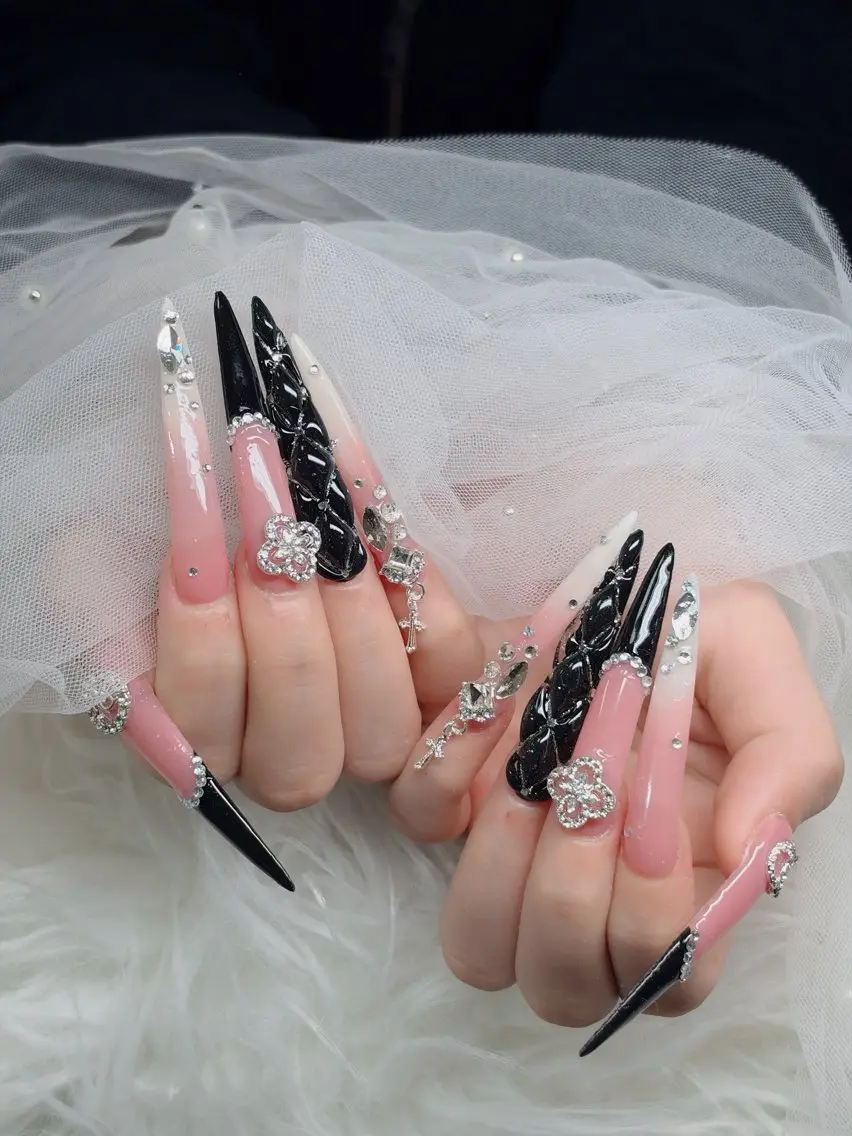ネイル フットネイル フレンチネイル グラデーション 韓国ネイル ロングネイル ハンドネイル Hani Nail Salonのネイルデザイン