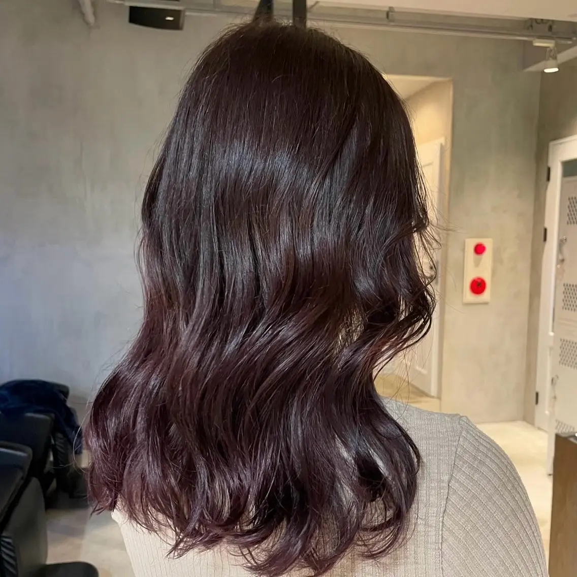 セミロング カラー ヘアアレンジ fifth 石川 凪のヘアスタイル