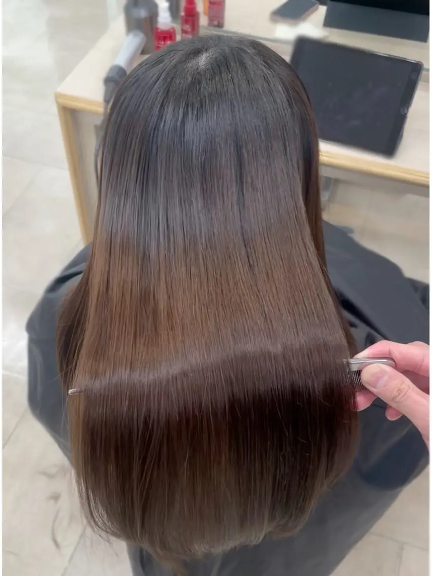 ロング シャドウパーマ／骨格 矯正カット　トモキのヘアスタイル