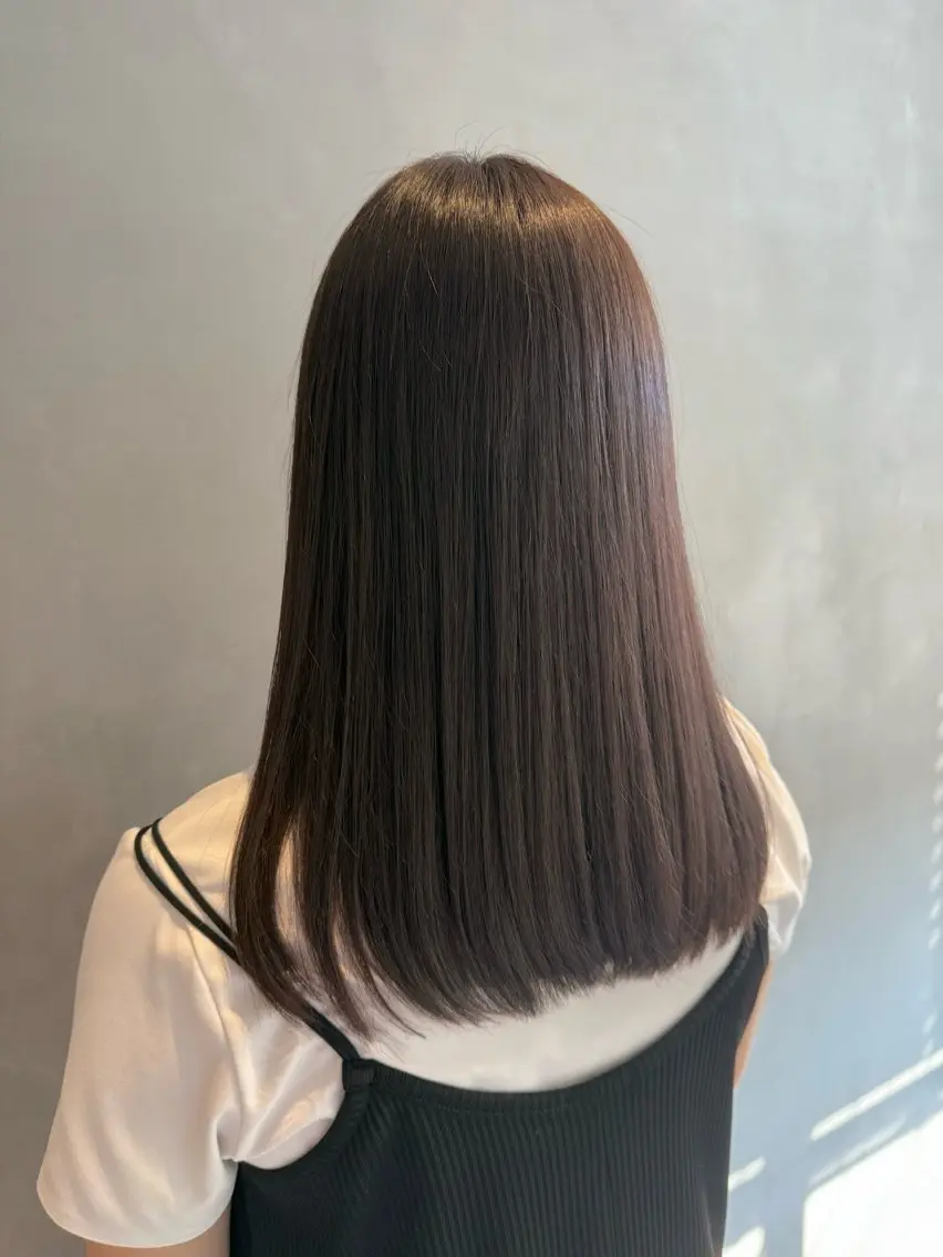 セミロング カラー ヘアカラー トリートメント 長谷川 沙紀のヘアスタイル