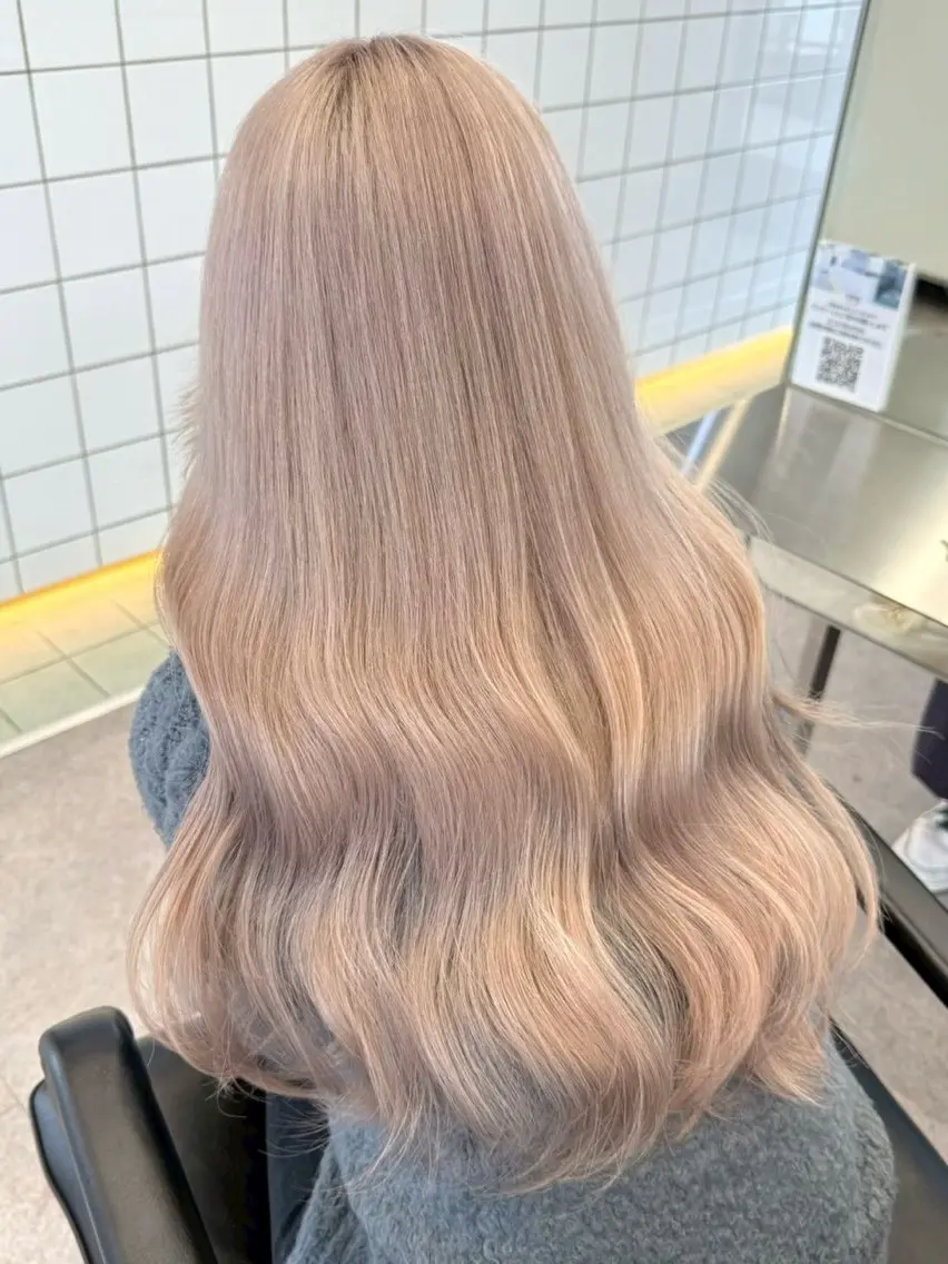 ロング ヘアカラー ヘーゼルブラウン🤎 ゆり🫧のヘアスタイル