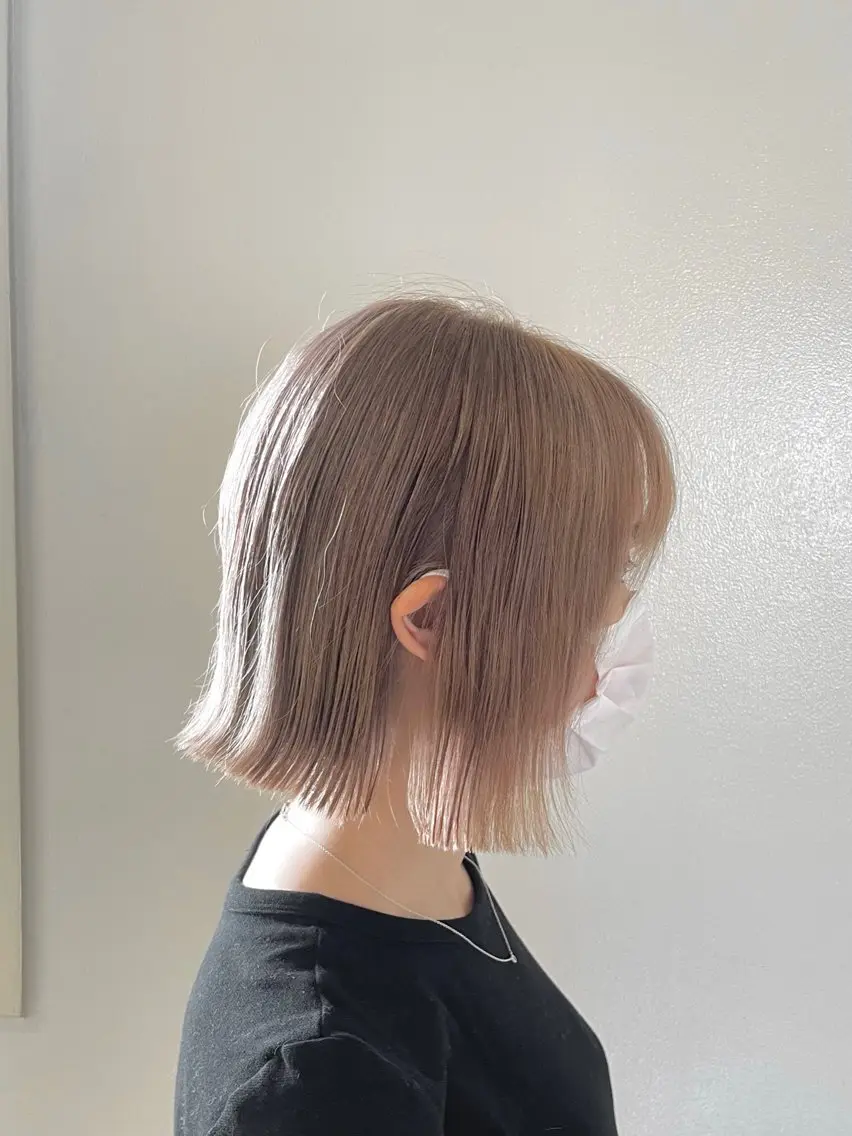 ショート ボブ カット ヘアカラー I's 山口 翔太のヘアスタイル