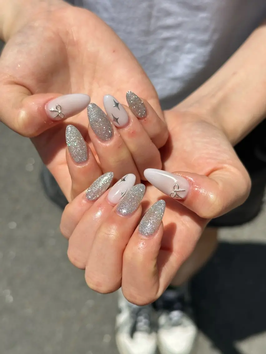 セミロング yuka ⭐︎のネイルデザイン