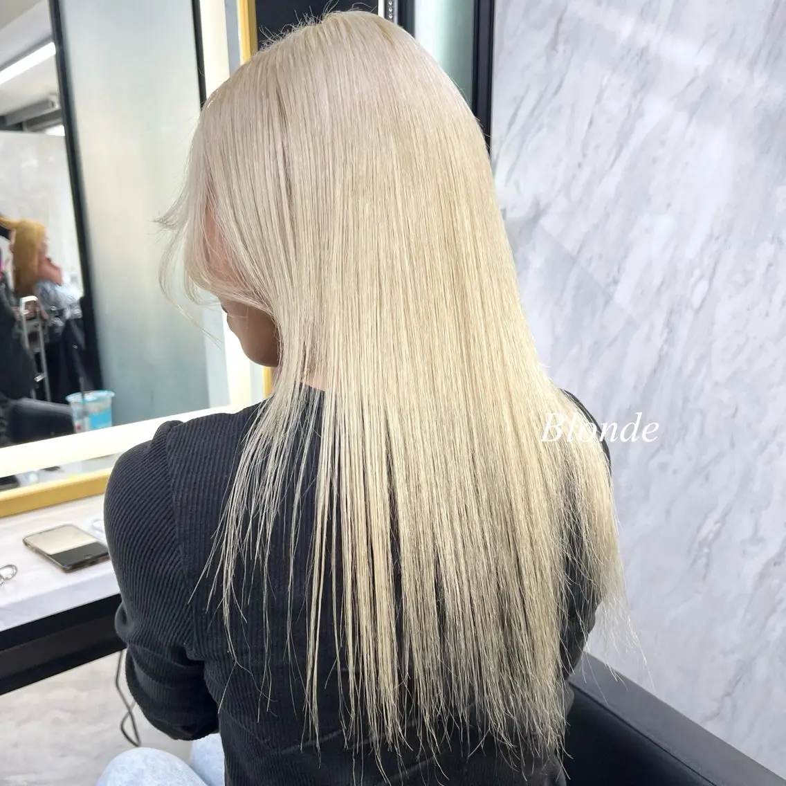 ロング カラー シールエクステ ハイトーンカラー エクステ ヘアカラー トリートメント シールエクステ特化 ハイトーン、NANAのヘアスタイル