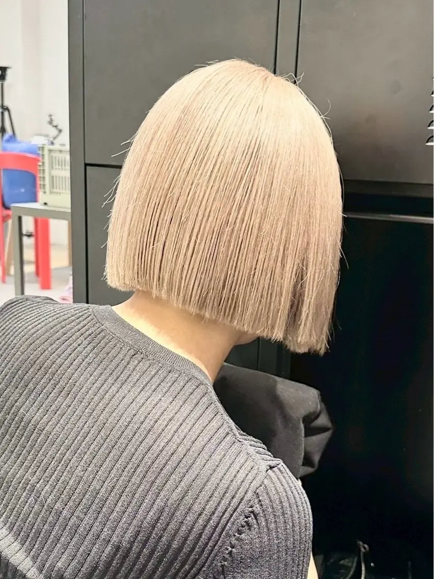 ショート ヘアカラー MAHIRO LUCKTOKYOのヘアスタイル
