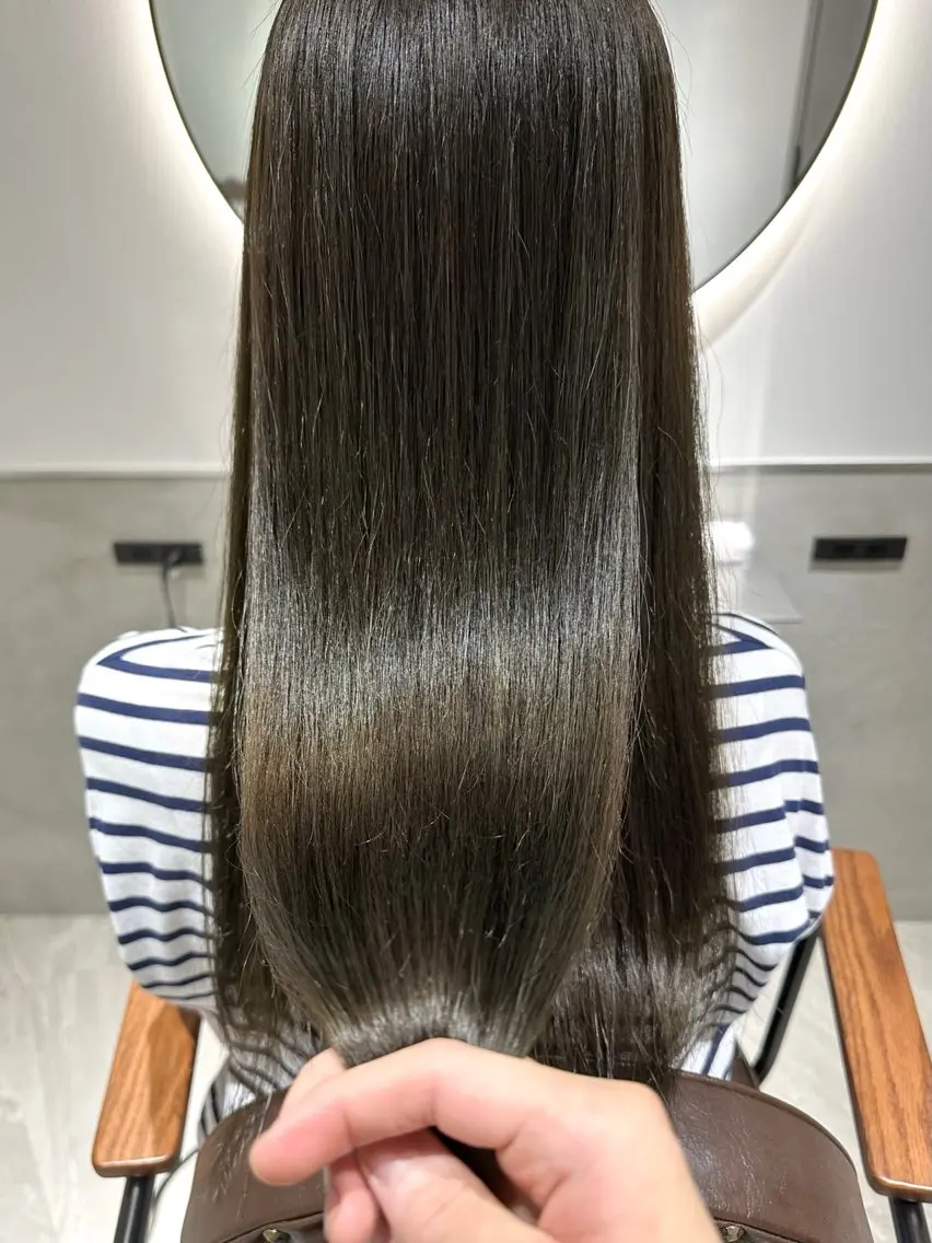 セミロング 髪質改善 トリートメント 髪質改善 縮毛矯正/ レイヤー/銀座/本木のヘアスタイル