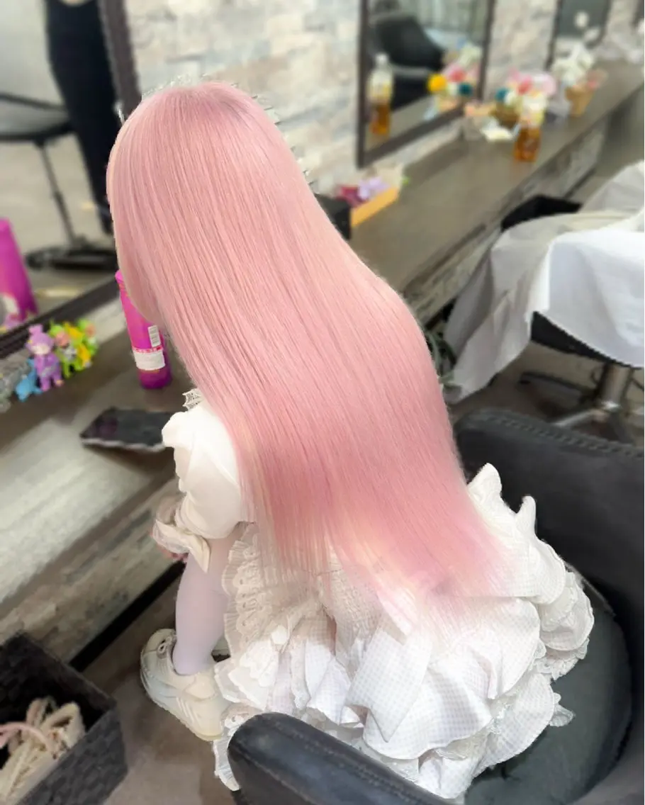 ロング カラー カット ヘアカラー トリートメント エクステ ハイトーンエクステ 🎩カズキ🎩のヘアスタイル
