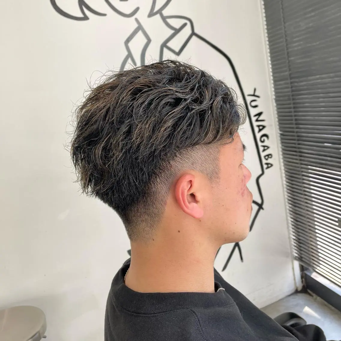 ショート カラー パーマ メンズ メンズハイライト ハイライトカラー ハイライト ショートヘア カット ヘアカラー パーマ メンズ特化美容師/ 藤戸 椋のヘアスタイル