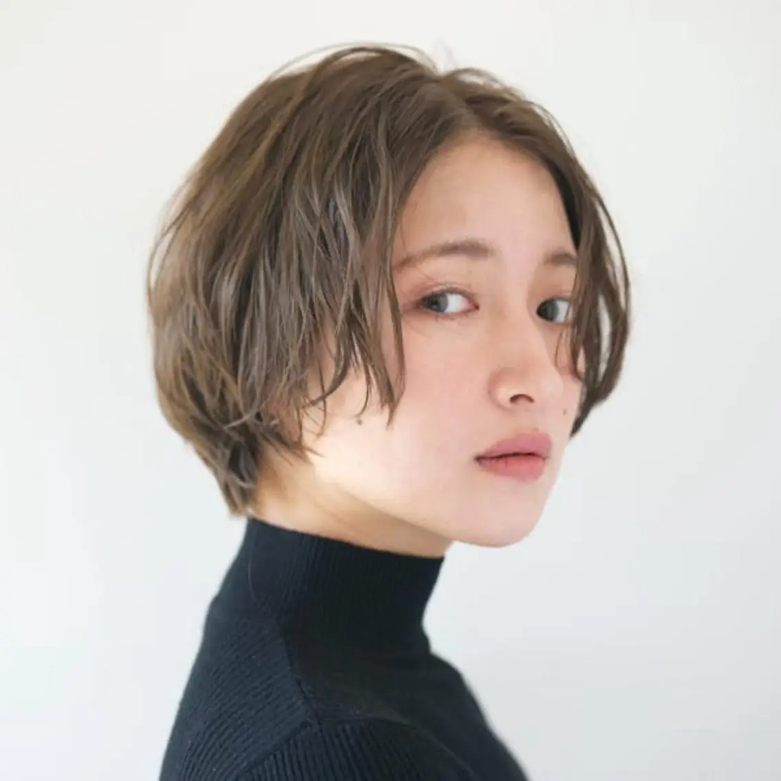 ショート カラー パーマ 堀口 英一のヘアスタイル