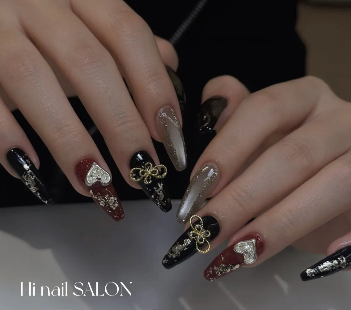 ネイル フラッシュネイル フットネイル フレンチネイル ジェルネイル ガラスフレンチ ハンドネイル LINEA.nail 代官山のネイルデザイン