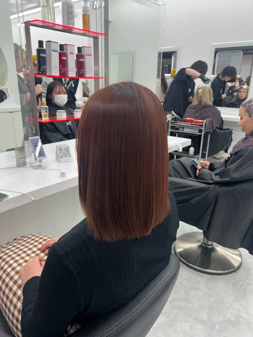 ショート カラー 💖似合わせカラー ブリーチ💖レイヤーのヘアスタイル