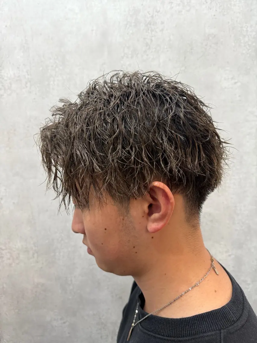 ショート パーマ メンズ カット パーマ 高井 柊のヘアスタイル
