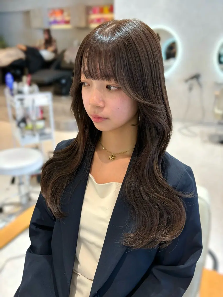 セミロング カラー ヘアアレンジ グレージュ 韓国風ヘア レイヤーカット カット ヘアカラー トリートメント 韓国風レイヤーカット 💎髪質改善"yuiのヘアスタイル