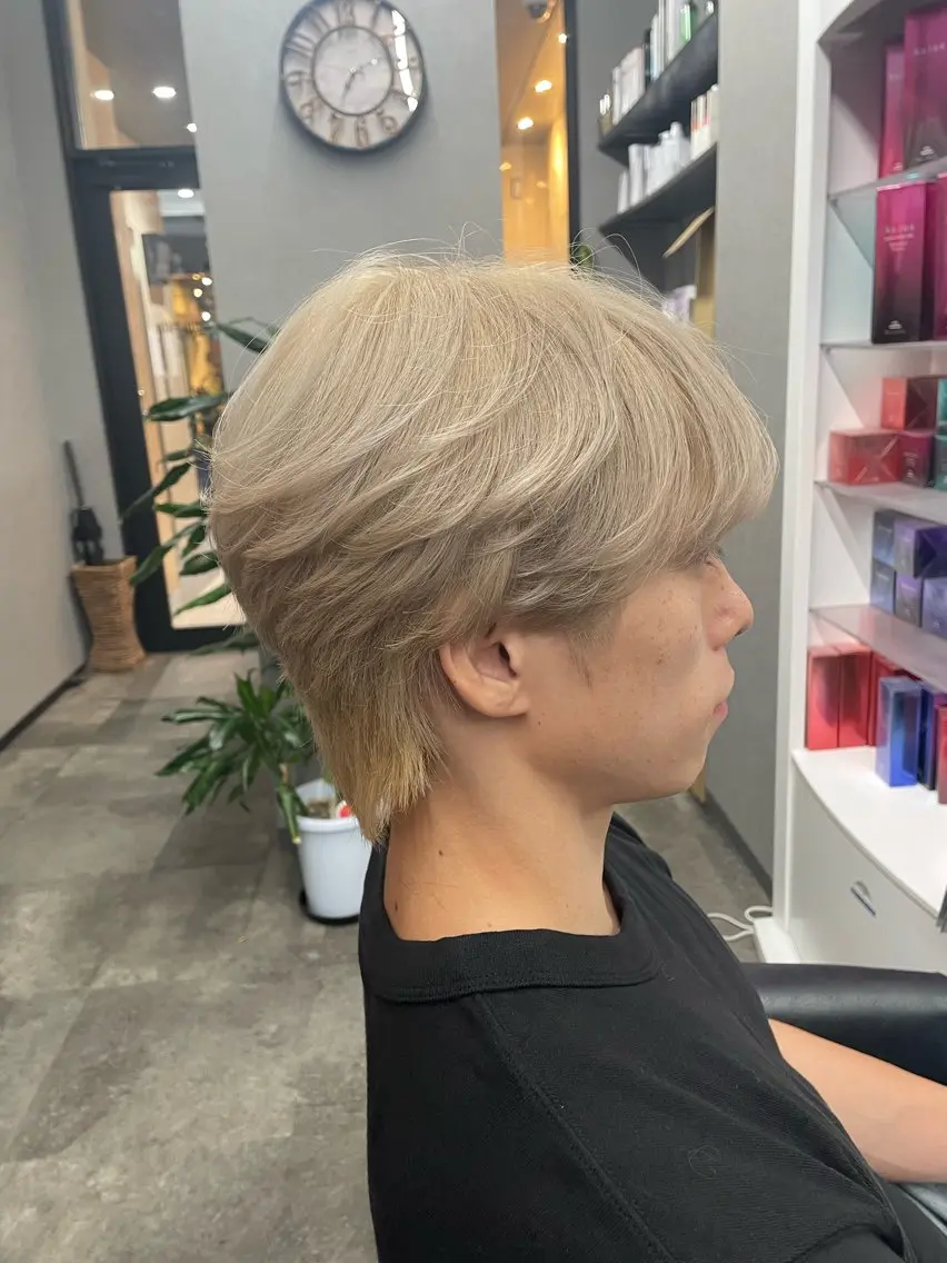 カラー メンズ 🌹ミラクル美容師 🌹ブリーチくっぽのヘアスタイル
