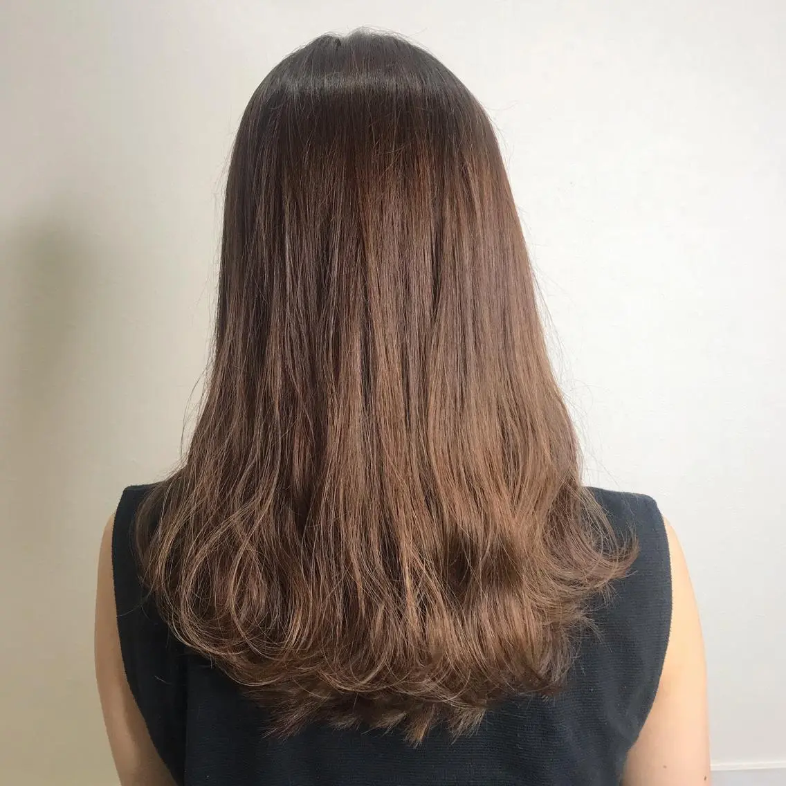 ロング カラー ベージュカラー ロング カット ヘアカラー 柴田 祐輔のヘアスタイル
