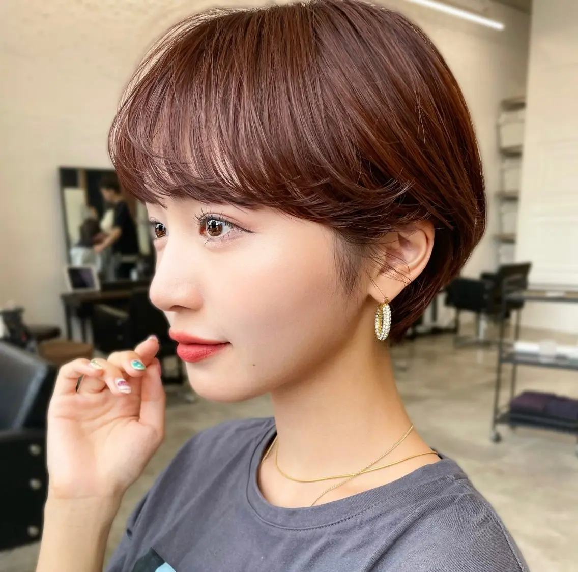 ショート パーマ ショートヘア カット ヘアカラー レイヤーカット/透 明感カラー/西田祐賀のヘアスタイル