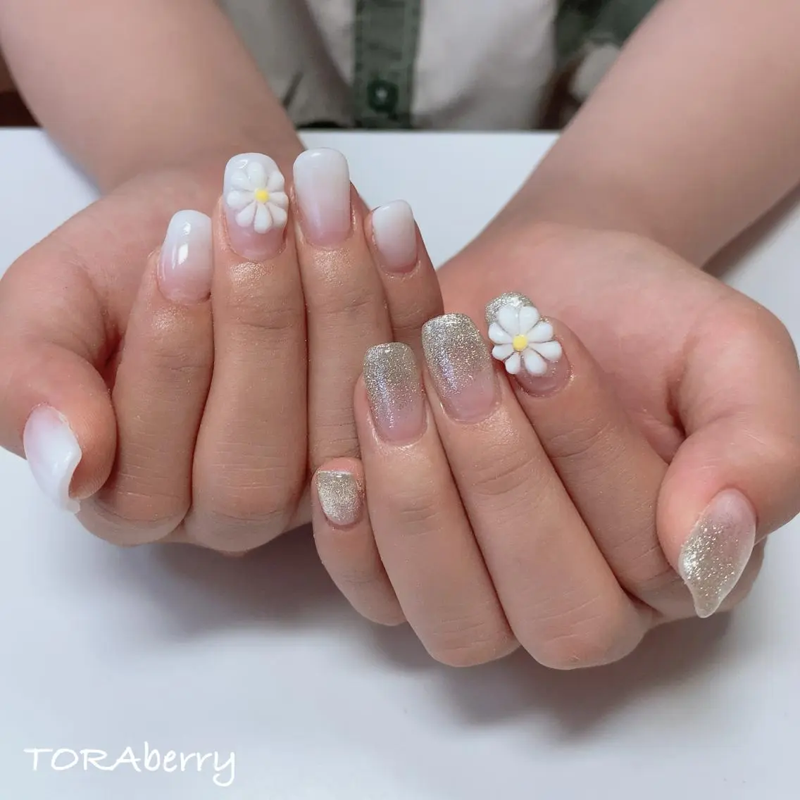 ネイル ハンドネイル ネイリスト なつみのネイルデザイン