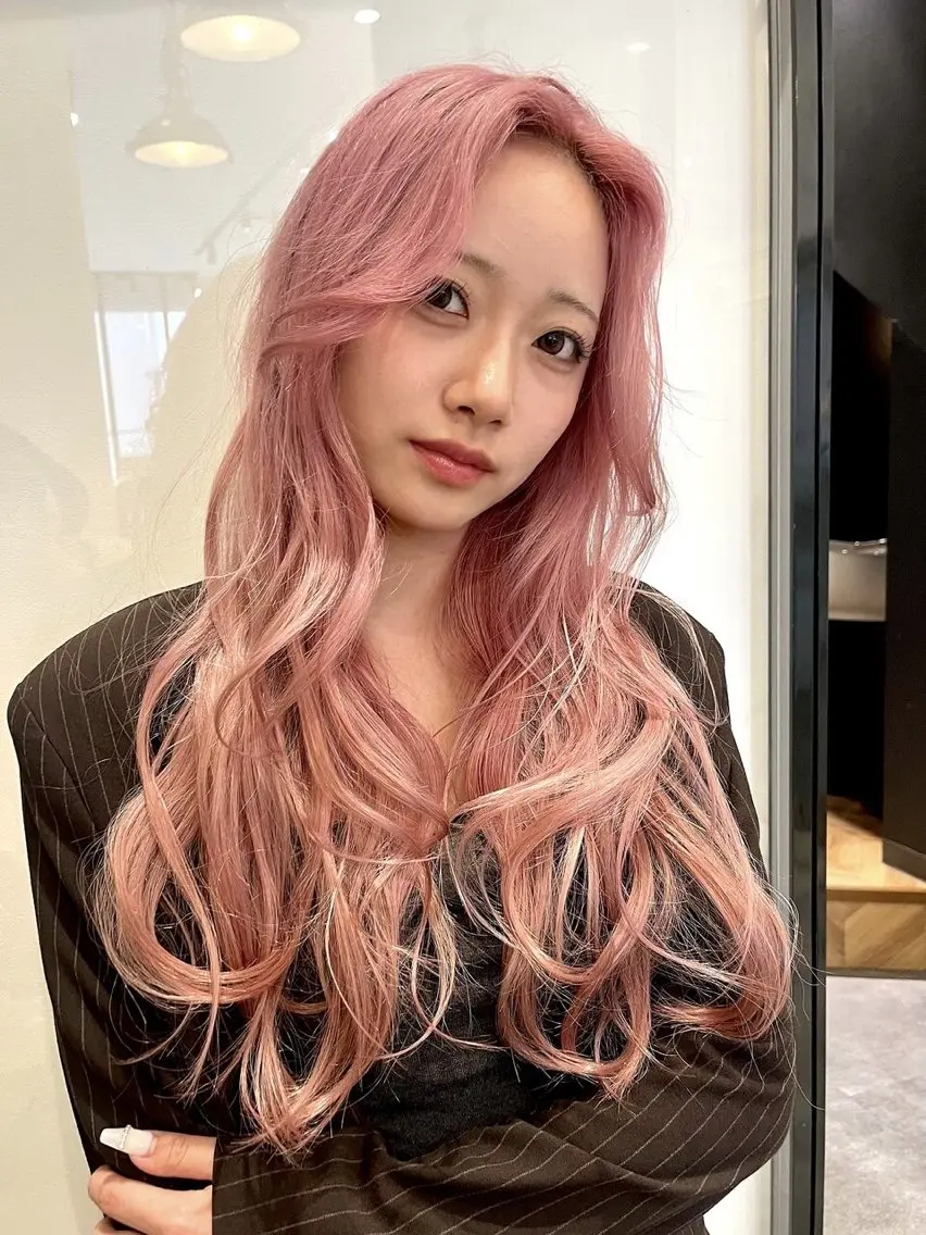 ロング ヘアカラー keshiki 大名のヘアスタイル
