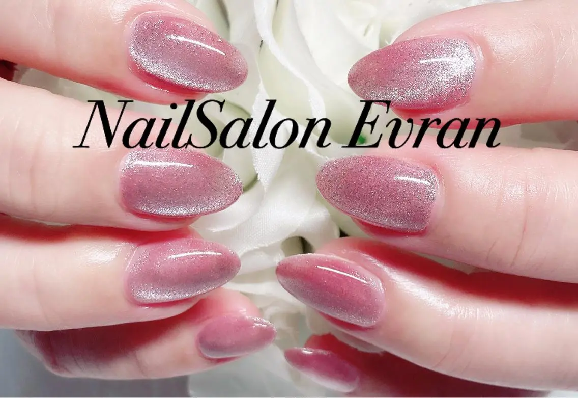 ネイル ジェルネイル マグネットネイル Nail salon Evranのネイルデザイン