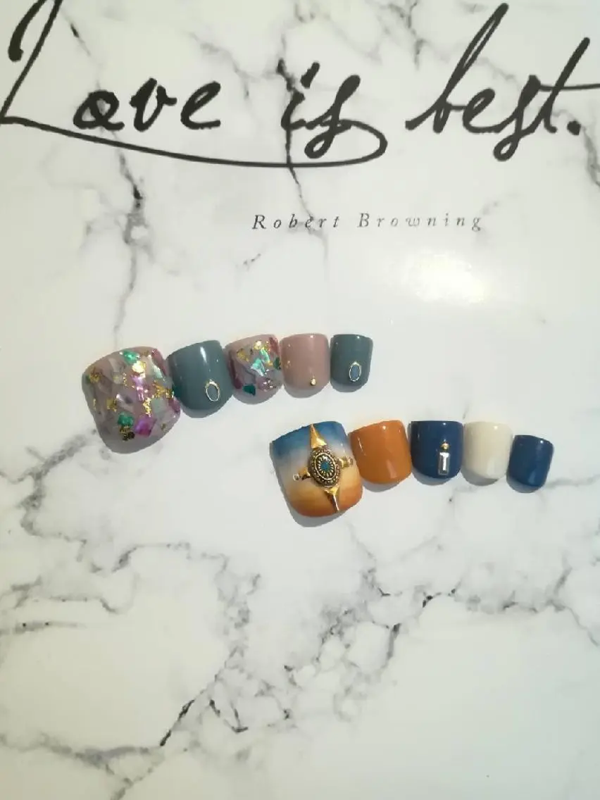 デザインフットネイル【新規限定】付け替えオフ込み♡バブルフットバス＆甘皮処理込み♡¥8500の写真