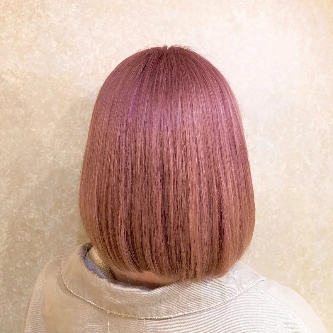 カラー ピンクカラー 片柳 美友季のヘアスタイル