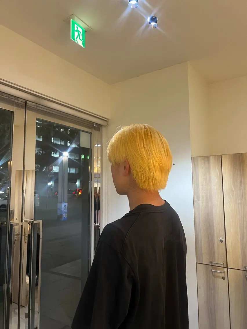 メンズ ヘアカラー Moto nanamiのヘアスタイル