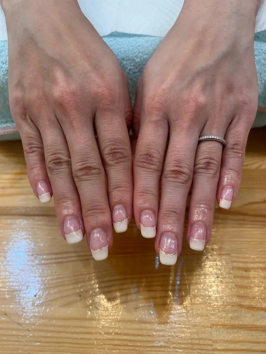ネイル フレンチネイル nailAlaia 妙典店 アイリのネイルデザイン