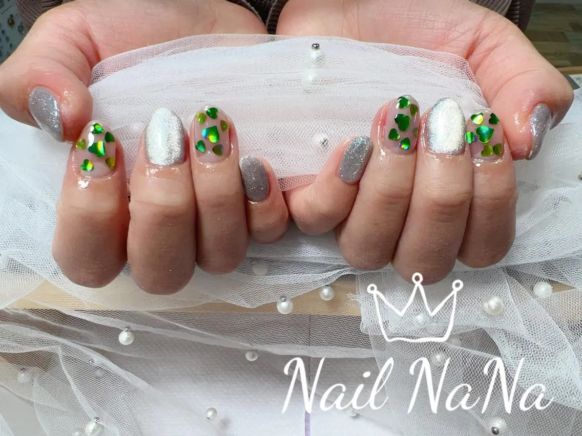 ショート カラー ネイル グリーン ハート マグネットネイル Nail NaNaのネイルデザイン
